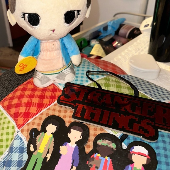 Stranger things - Picture 2 of 3